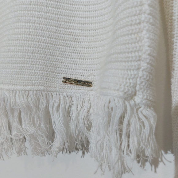 Michael Kors White Knit Turtle Neck Sweater - Picture 3 of 8